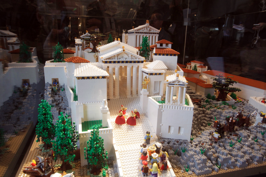 Μια Ακρόπολη από 120.000 τουβλάκια Lego