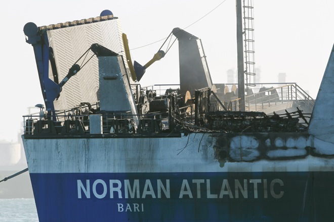 Norman Atlantic: Eικόνες απόλυτης καταστροφής στο πλοίο