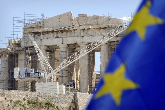 «Η ΕΕ θα πρέπει να σκεφτεί πολύ πριν σπρώξει την Ελλάδα έξω από την ευρωζώνη»