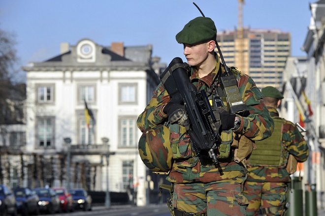 Σε επιφυλακή ο στρατός του Βελγίου