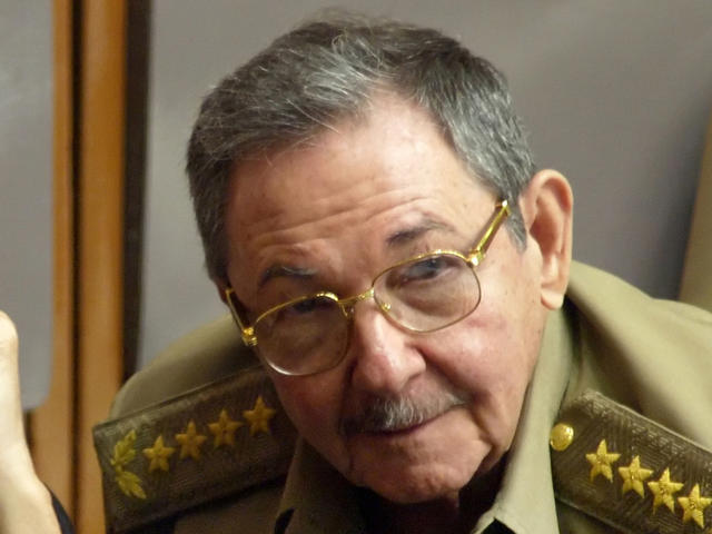 Ραούλ Κάστρο: «Σύντροφε Τσίπρα, σε συγχαίρω  για τη μεγάλη νίκη»