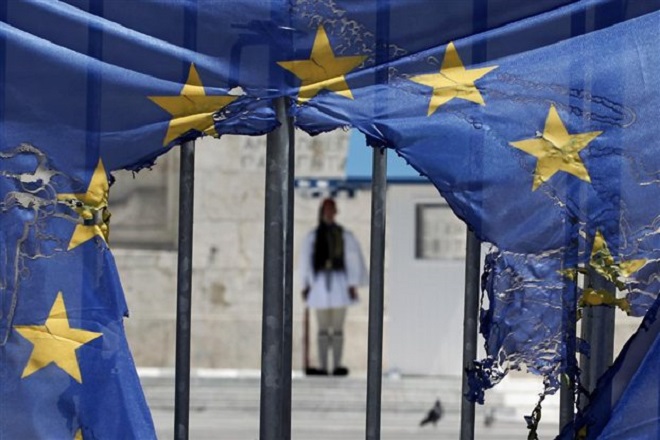 «Αρνούμαι να φανταστώ μια Ευρωζώνη χωρίς την Ελλάδα»