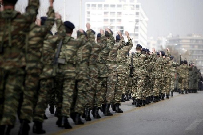 Βύσματα τέλος στο στρατό