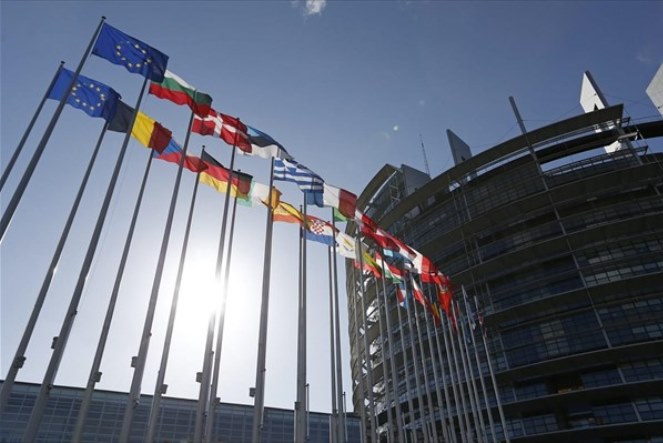Στις Βρυξέλλες ξεκινούν οι διαπραγματεύσεις με τους δανειστές
