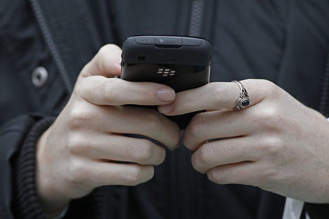 Δεν είναι έκπληξη: Οι μισοί χρήστες κινητών τα χρησιμοποιούν για αυτούς τους λόγους