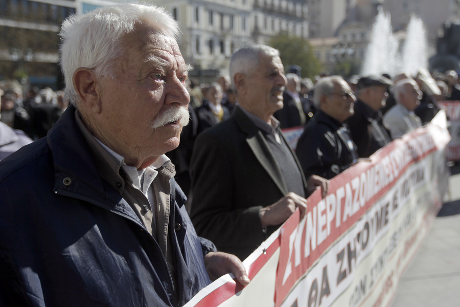 Κάτω από τα όρια της φτώχειας η μέση σύνταξη στην Ελλάδα