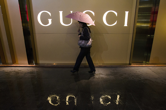 Gucci και Yves Saint Laurent εναντίον της Alibaba για τα προϊόντα-«μαϊμού»