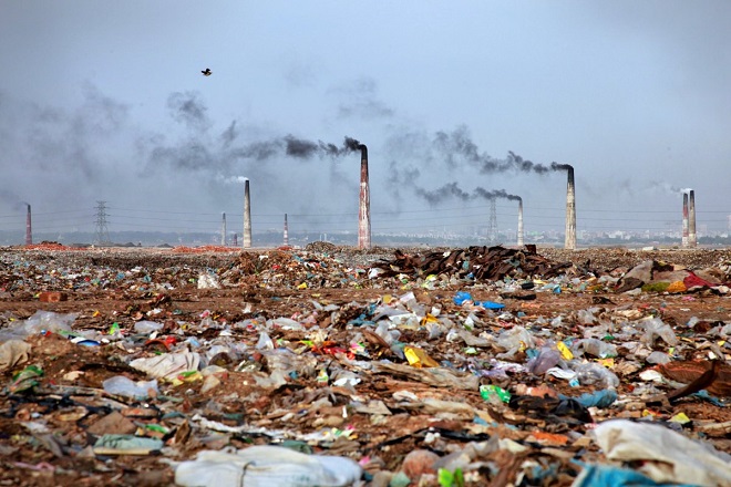 Έρευνα: Πώς τα πλαστικά απορρίμματα συμβάλλουν στην κλιματική αλλαγή