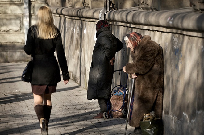 Το 12% των Ευρωπαίων συνταξιούχων ζει κάτω από το όριο της φτώχειας