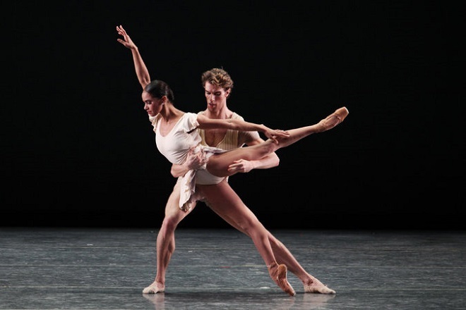 Ο «μαύρος κύκνος» του American Ballet Theatre