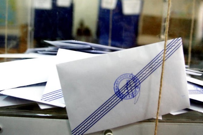 Δημοψήφισμα για την ονομασία της ΠΓΔΜ θέλουν οι Έλληνες