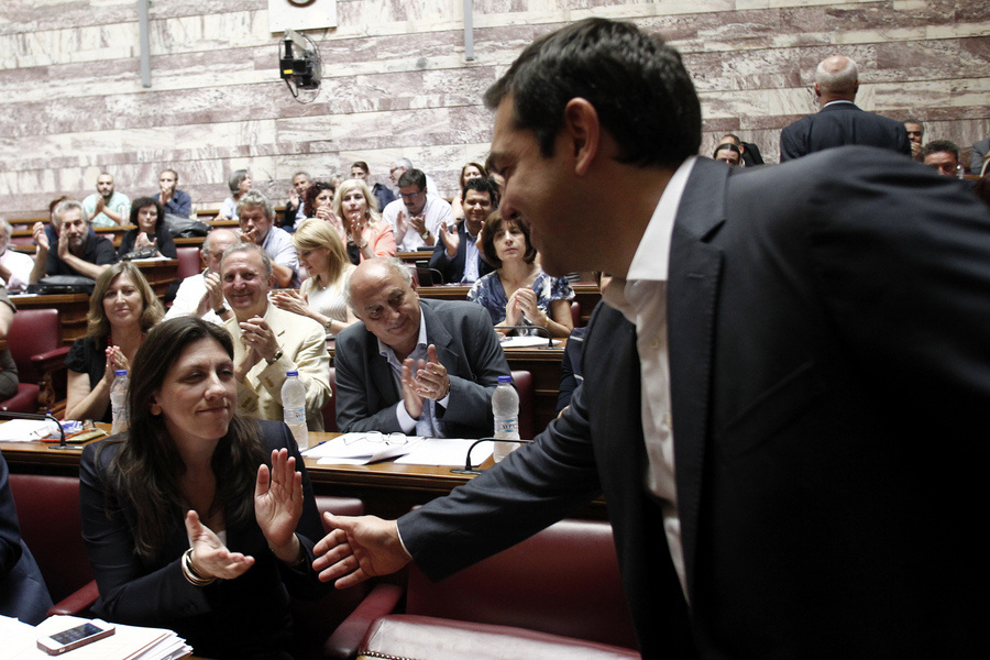 Σαφείς υπαινιγμοί του Αλέξη Τσίπρα για τη στάση της Ζωής Κωνσταντοπούλου