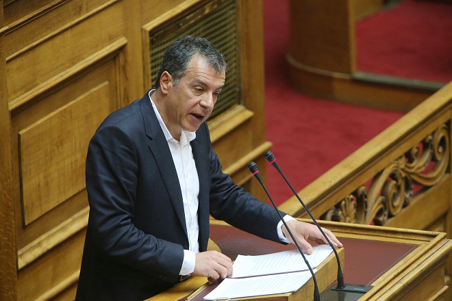 Θεοδωράκης: Η Ελλάδα έχει ανάγκη από κυβερνήσεις συνεργασίας