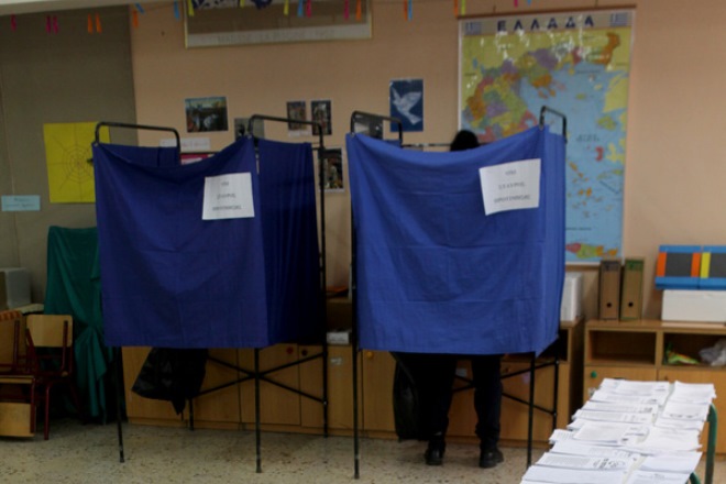 Χωρίς προβλήματα εξελίσσεται η εκλογική διαδικασία