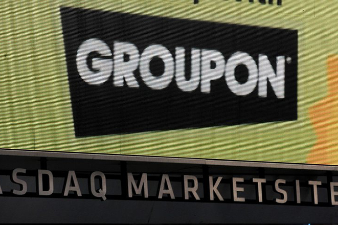 Η Groupon εξαγοράζει βασικό ανταγωνιστή της