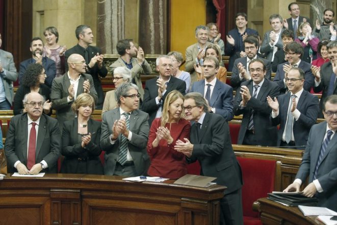 Ψήφισμα χωρίς προηγούμενο: Προς ανεξαρτητοποίηση η Καταλονία