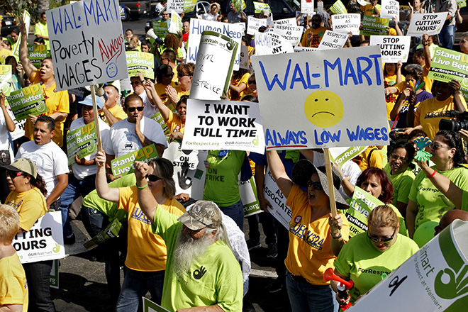 Ανακοίνωση-σοκ για τους εργαζόμενους της Wal-Mart: Κλείνει 269 υποκαταστήματα