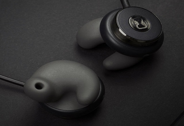 Revols: Νέα ακουστικά παίρνουν το σχήμα των αυτιών σε 60”