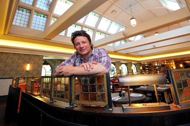 Ο Jamie Oliver κατακτά και την αγορά της Κύπρου