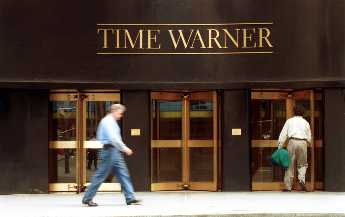 Time Warner: Σημείωσε κέρδη 857 εκατ. δολαρίων το τελευταίο τρίμηνο του 2015