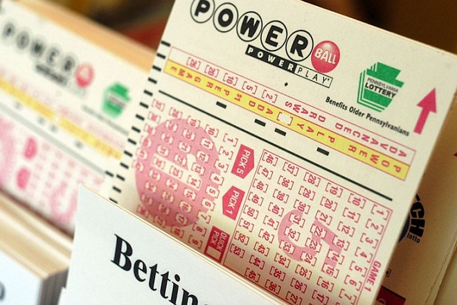 Τρεις οι νικητές του Powerball που μοιράζονται 1,6 δισ. δολάρια