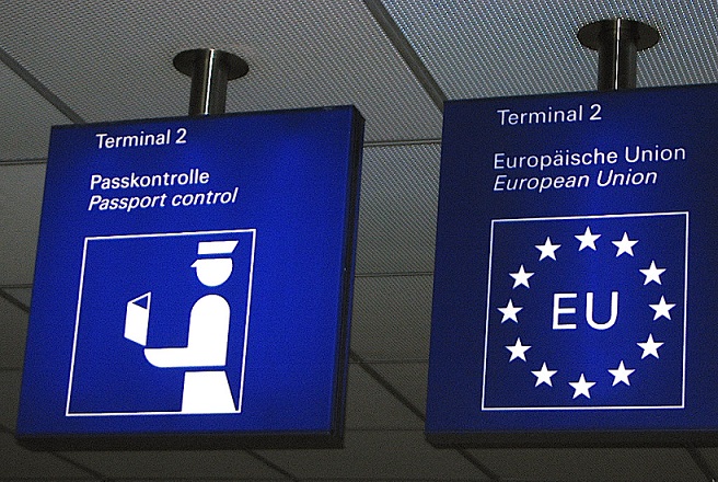 Απειλή εξόδου από τη Σένγκεν: Το νέο Grexit