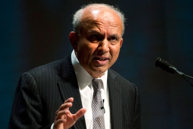 Prem Watsa: Επενδύει στο Greekovery, εγγυάται για την Eurobank