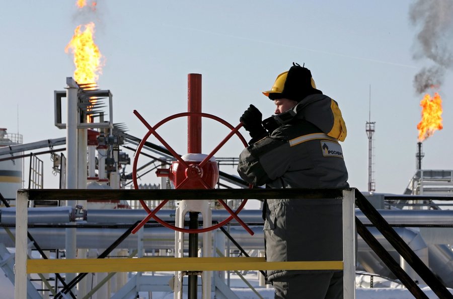 Rosneft: Ζητά προπληρωμές σε ρούβλια για το πετρέλαιο της