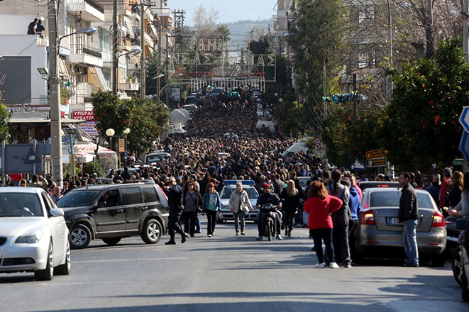 Πλήθος κόσμου αποχαιρέτησε τον Παντελή Παντελίδη