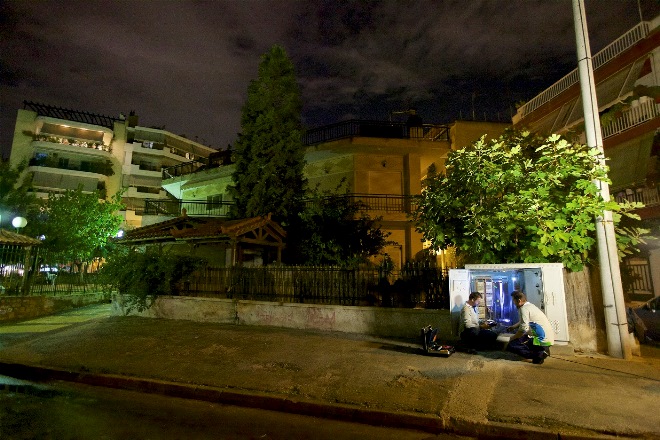 Τι γίνεται αν χαλάσει το τηλέφωνο σας το βράδυ;