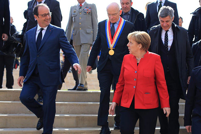 Η αντίδραση της Γερμανίας για την έκτακτη συνάντηση Τσίπρα-Ολάντ