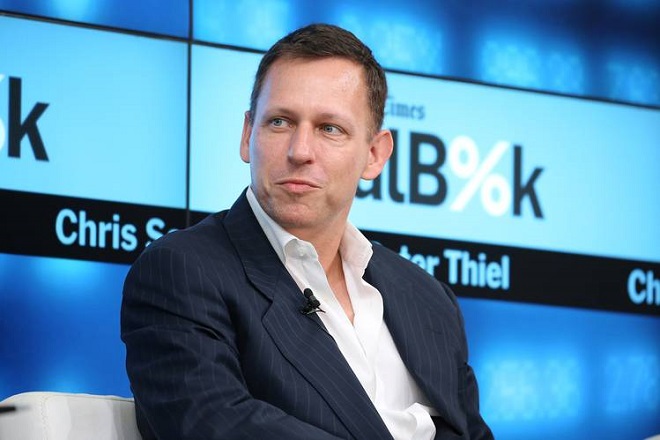 Οσμή χειραγώγησης στα cryptos: Ο Peter Thiel της PayPal έστελνε το Bitcoin στο «φεγγάρι» και… πουλούσε