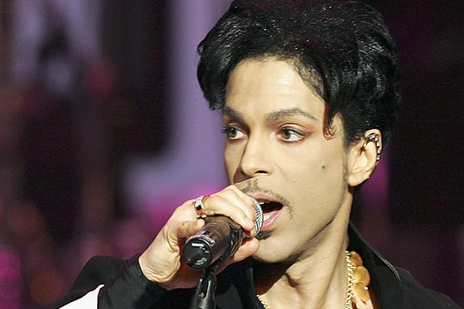 «Εκτοξεύθηκαν» οι πωλήσεις των άλμπουμ του Prince