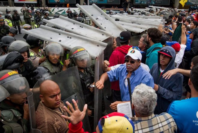 Σε σημείο έκρηξης η Βενεζουέλα