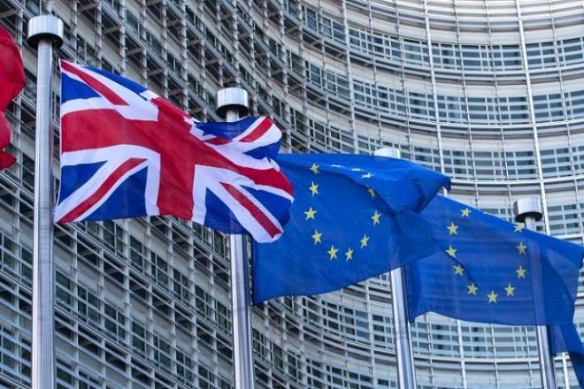 Οι πρώτες αντιδράσεις για το Brexit: Ανησυχία στις Βρυξέλλες και στις ευρωπαϊκές πρωτεύουσες