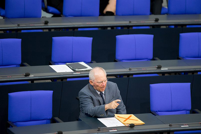 Η γερμανική βουλή «νίκησε» ακόμη και τον Σόιμπλε για τη δόση στην Ελλάδα