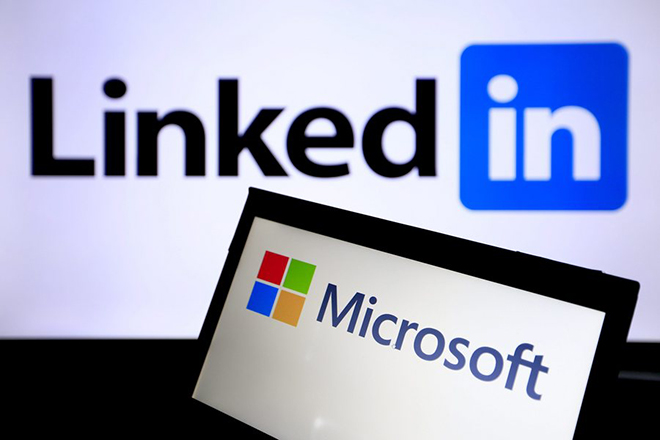 Το LinkedIn ίσως «βγάλει τα λεφτά του» για τη Microsoft