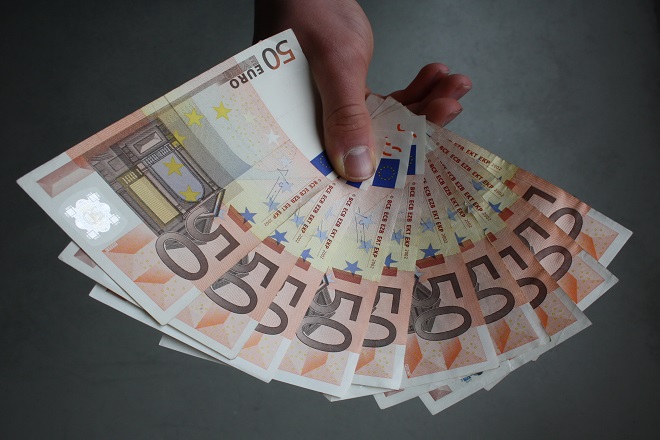 Μάστιγα η φοροδιαφυγή για το ελληνικό Δημόσιο