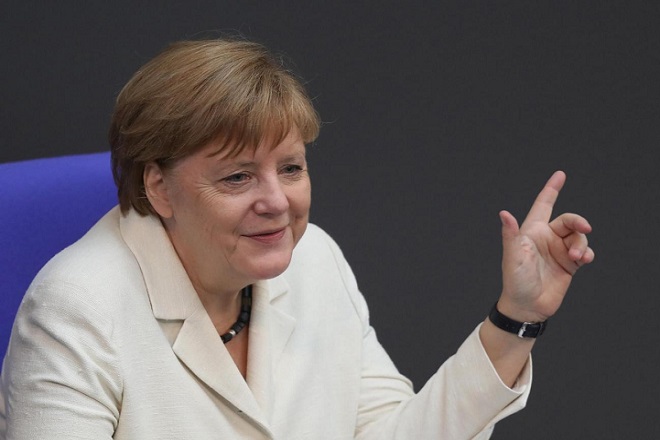 Mέρκελ: Υπέρ της γερμανικής πολιτικής στην κρίση του ευρώ