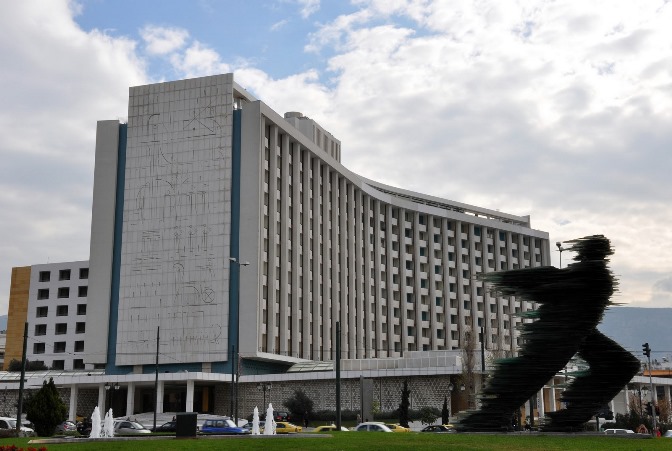 Hilton Αθηνών: Το ξενοδοχείο ορόσημο της ελληνικής πρωτεύουσας αλλάζει χέρια