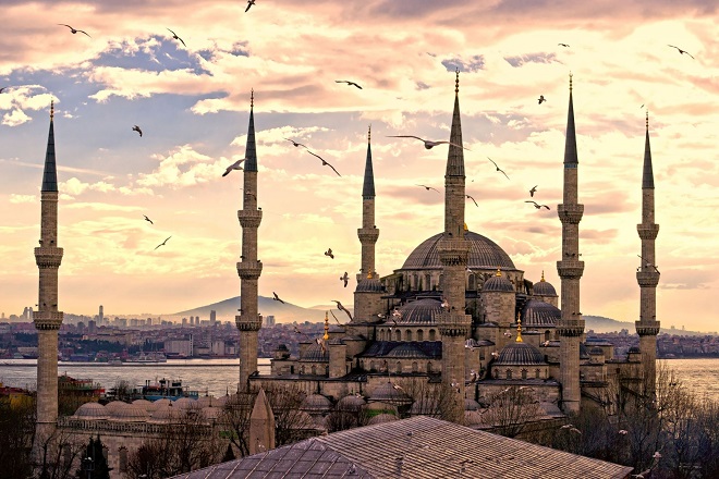 Ένα βήμα πριν την απαγόρευση των Airbnb και Expedia η Τουρκία