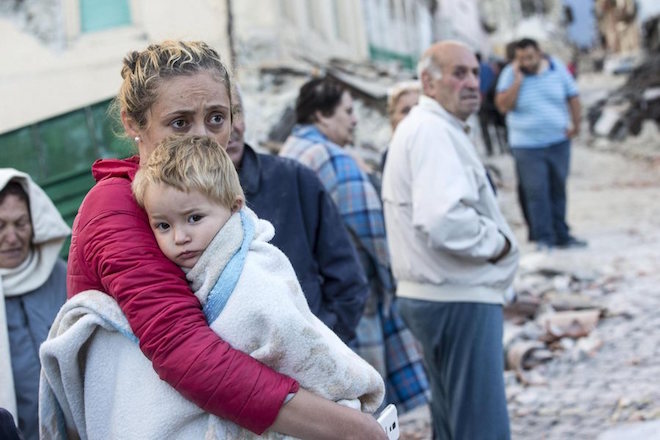 Τουλάχιστον 120 οι νεκροί στην Ιταλία από τον ισχυρό σεισμό