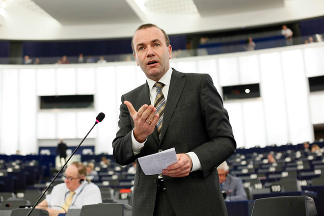 Πρόεδρος Ευρωπαϊκού Λαϊκού Κόμματος: Ο Τσίπρας κάνει πάλι τα συνηθισμένα του κόλπα
