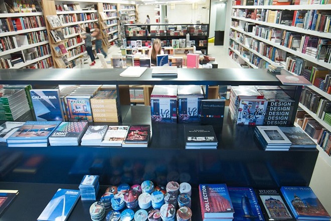 Tέλος εποχής: Κλείνει το βιβλιοπωλείο Ελευθερουδάκης