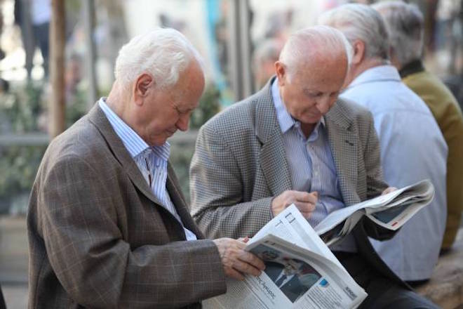 Μειωμένοι κατά 2,5 εκατ. αναμένεται να είναι οι Έλληνες μέχρι το 2050