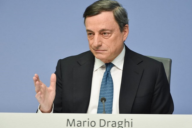 «Φρένο» στην ανάπτυξη της Ευρωζώνης βλέπει ο Ντράγκι για το 2017