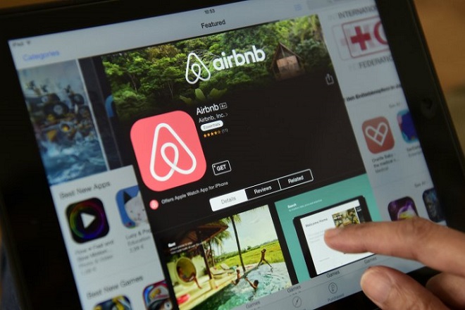 Πώς η Airbnb αποφέρει έσοδα δισεκατομμυρίων στα εστιατόρια