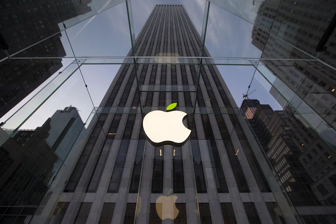Η Apple «ρίχνει» ένα δισ. δολάρια σε fund της SoftBank