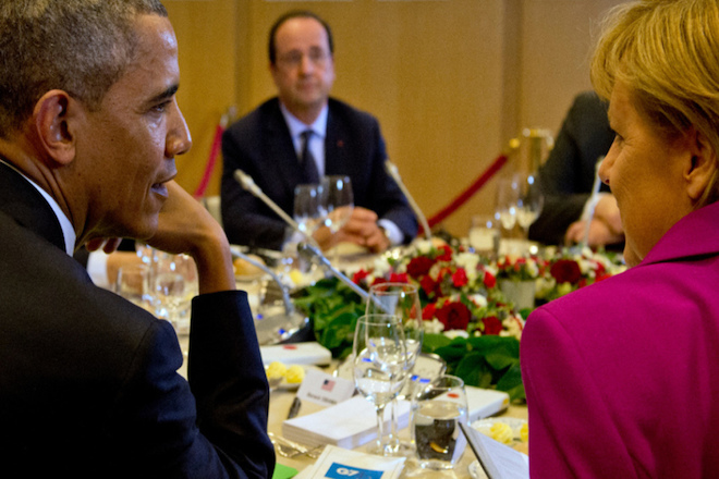 Συνάντηση Ομπάμα με Ρέντσι, Μέι, Ολάντ, Ραχόι και οικοδέσποινα τη Μέρκελ