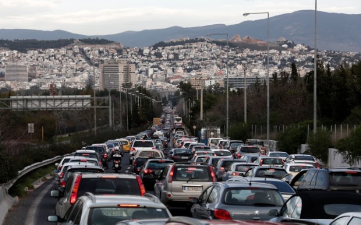 Παράταση για τέλη κυκλοφορίας και κατάθεση πινακίδων